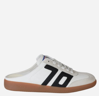 Easter White Black Back 70