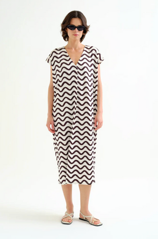 Black/White Wavy Caftan Fantastica