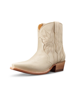 The Lynn Cream Cowhide Tecovas